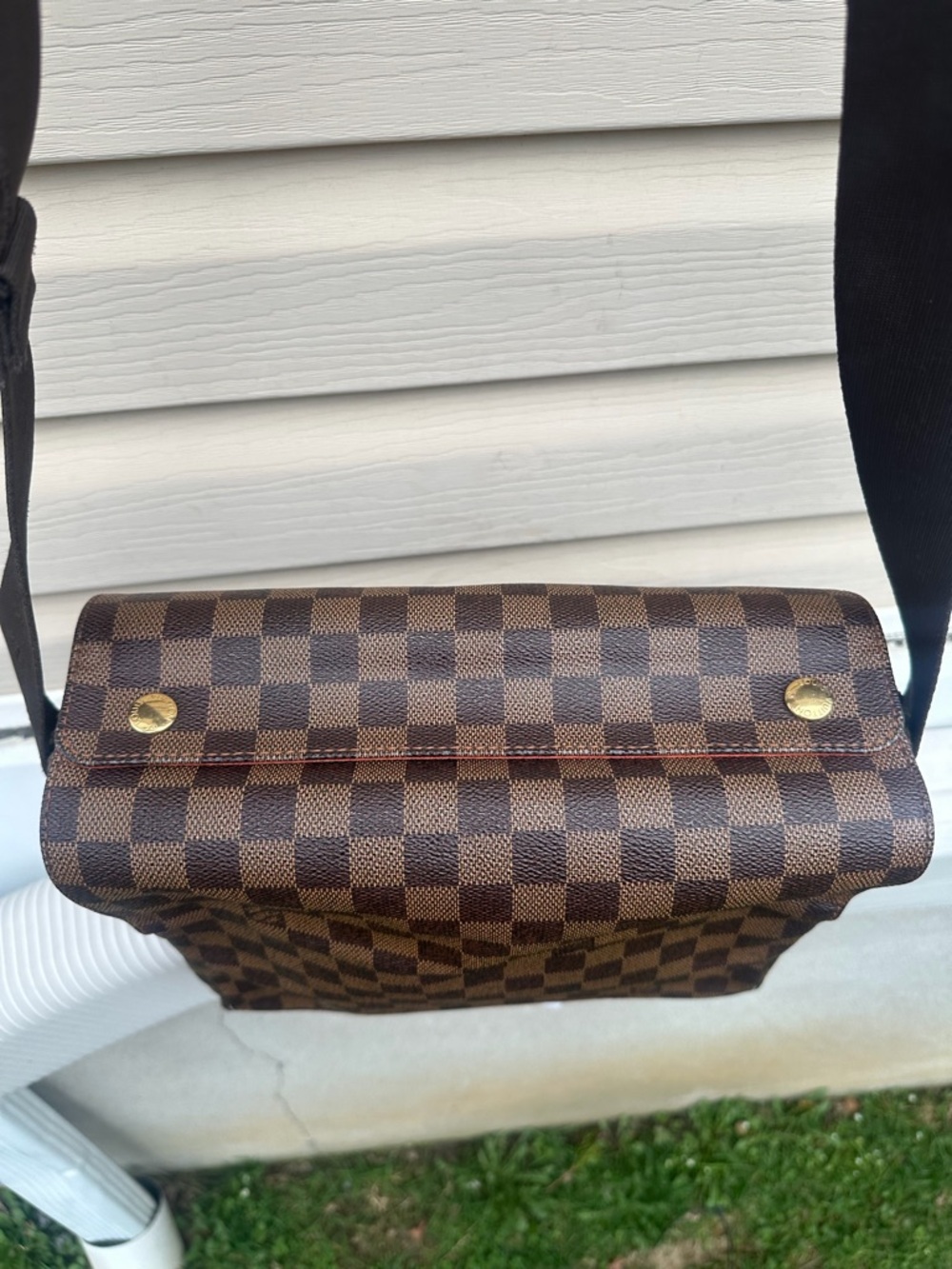 Pre-Love Louis Vuitton Damier Brown Checkered Men’s Crossbody Bag - Picture 10 of 17